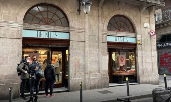 Exterior de la pastelería Brunells, en el Born / GOOGLE MAPS