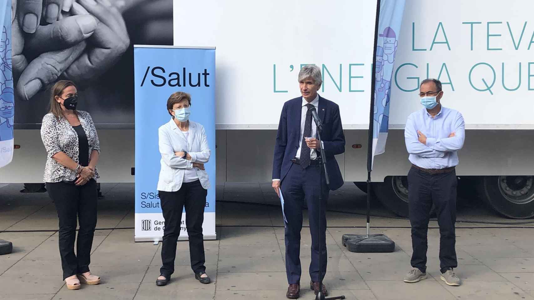 La directora de Salud, Seguridad y Emergencias de Seat, Patricia Such; la Secretaria de Salud Pública de la Generalitat, Carmen Cabezas; el conseller de Salud, Josep Maria Argimon; y el