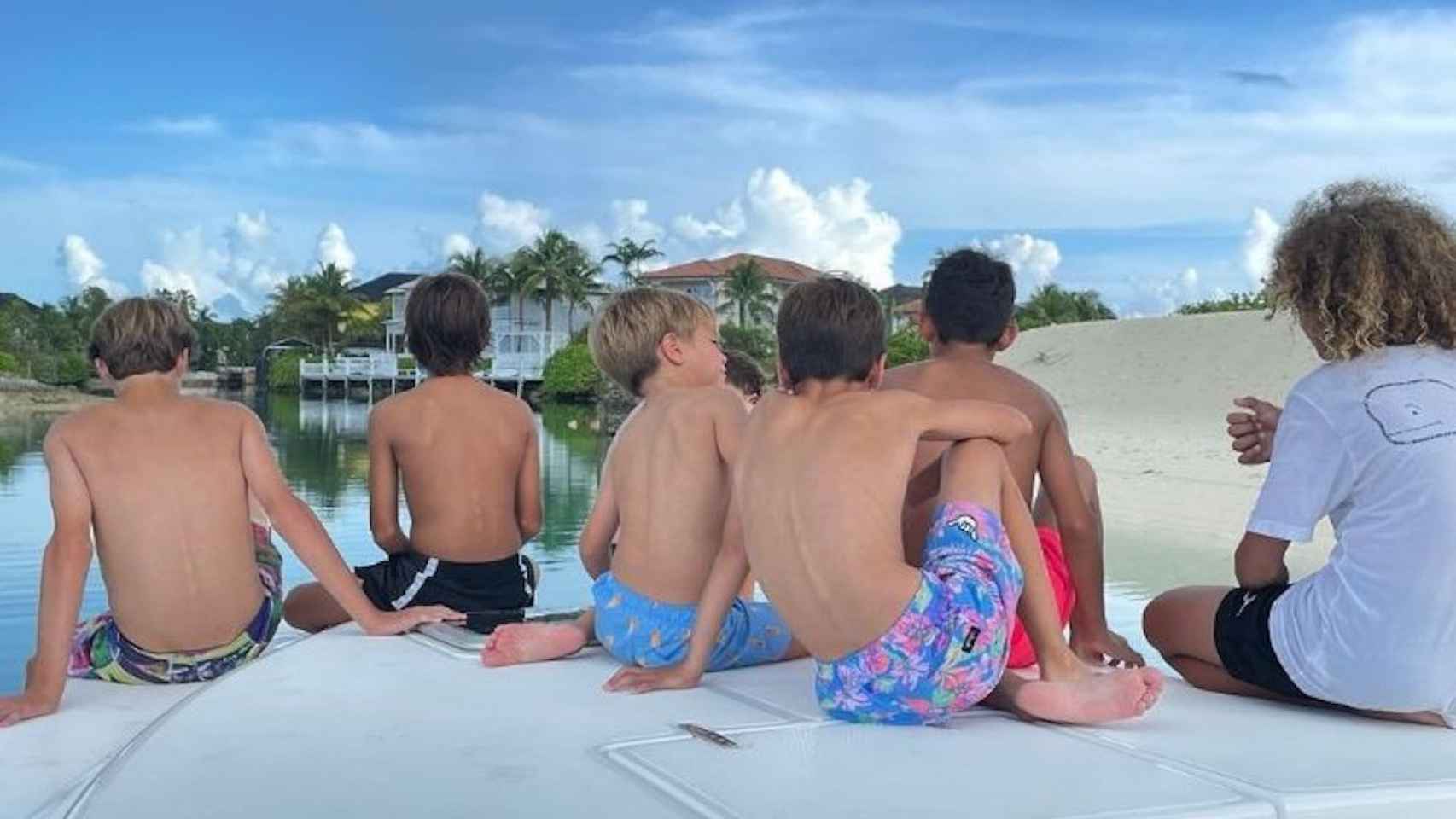 La familia Piqué Mebarak en Bahamas / REDES SOCIALES