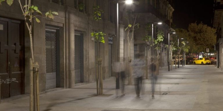 Luz en una calle de Barcelona / AYUNTAMIENTO DE BARCELONA