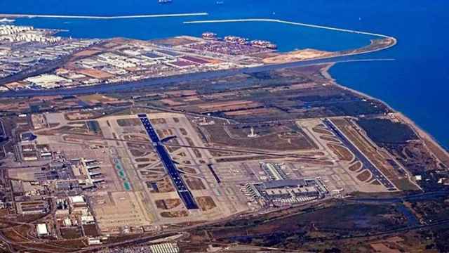 Vista aérea del delta del Llobregat junto al aeropuerto de Barcelona-El Prat