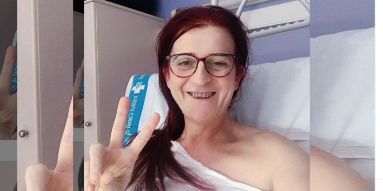 Marta Reina después de someterse a una vaginoplastia en el hospital de Bellvitge / MARTA REINA