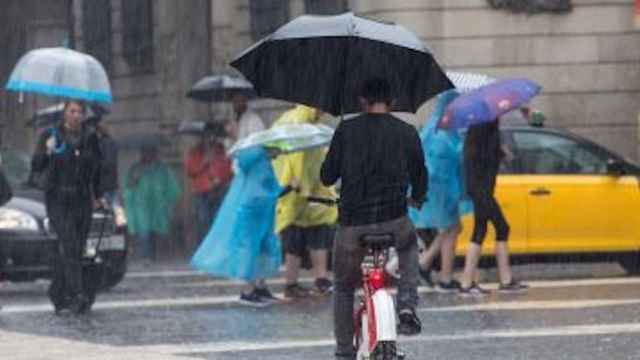 Lluvias en Barcelona en una imagen de archivo / EFE