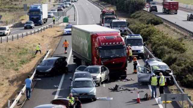 Accidente de tráfico en una imagen de archivo / EFE