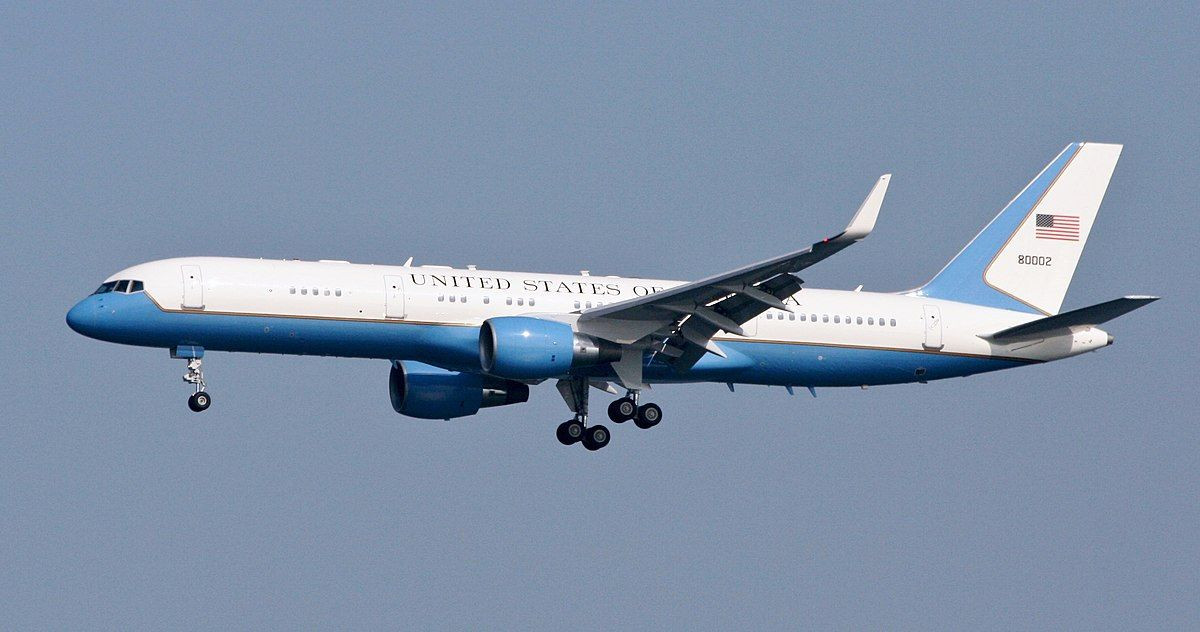 El Air Force Two, uno de los aviones que usa Kamala Harris, como el que aterrizó este martes en Barcelona / ARCHIVO