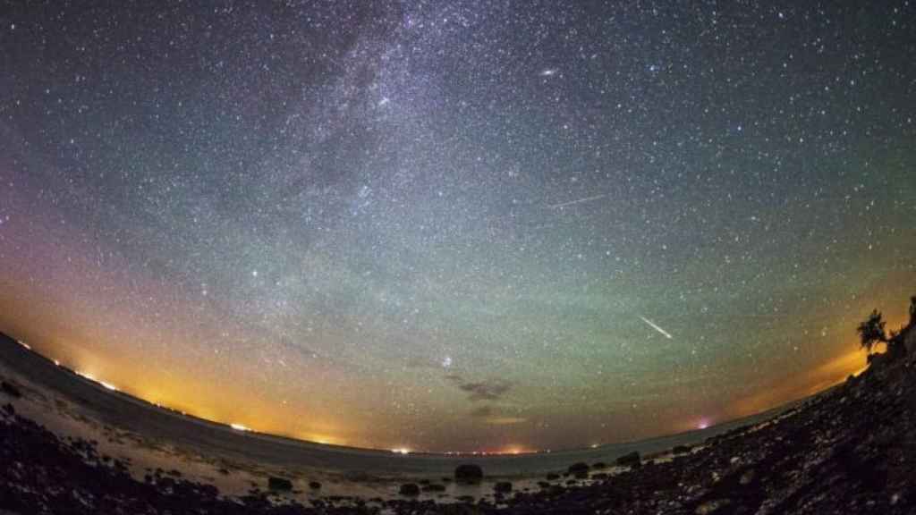 Lluvia de estrellas en una imagen de archivo