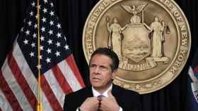 Fotografía de archivo del gobernador de Nueva York, Andrew Cuomo, durante una conferencia de prensa celebrada en su oficina en Nueva York (EE.UU.). EFE - SPENCER PLATT