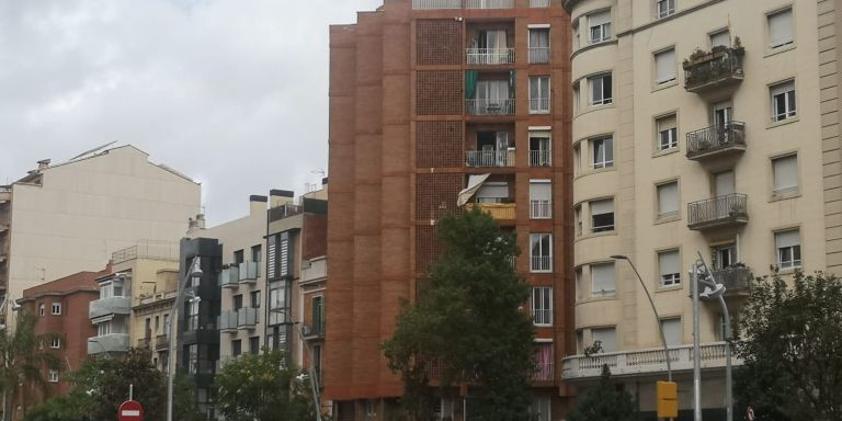 Edificio del Clot donde se produjo el secuestro / METRÓPOLI