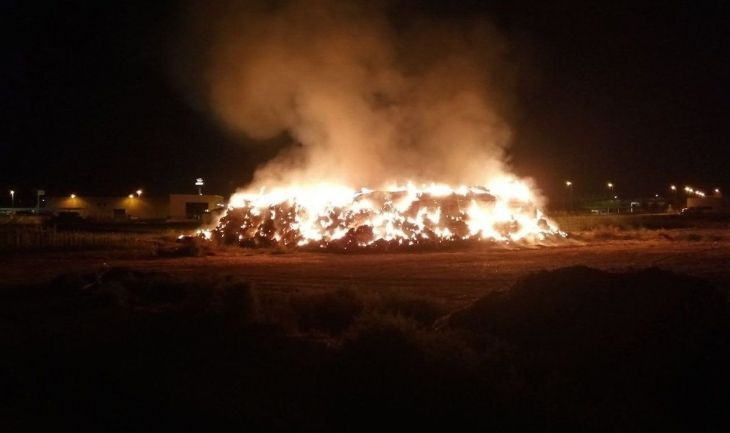 Declarado un incendio en una explotación agrícola de Fondarella / BOMBERS