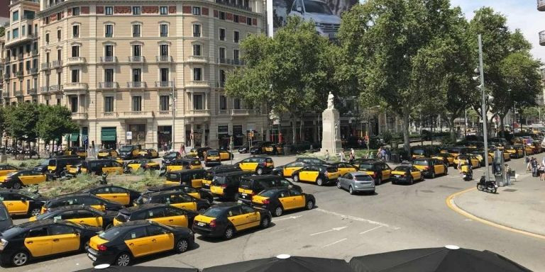 Concentración de taxis en Barcelona / EUROPA PRESS