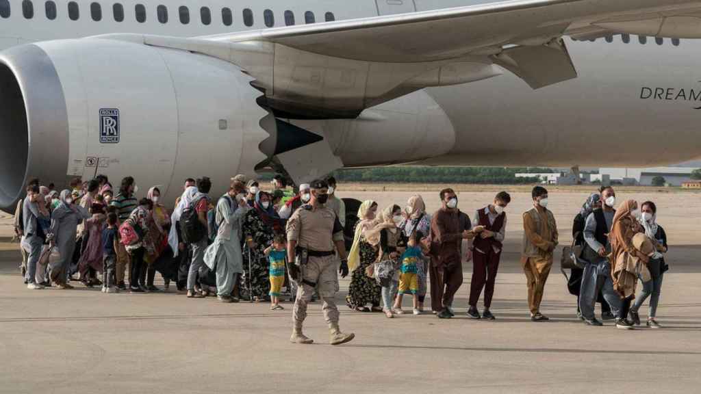 Personas afganas siendo evacuadas del aeropuerto de Kabul / EUROPA PRESS