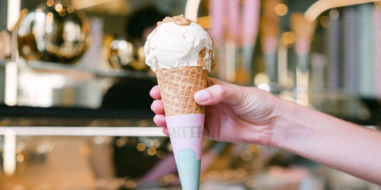 Cucurucho de helado de Anita Gelato en la nueva tienda de Gràcia / CEDIDA