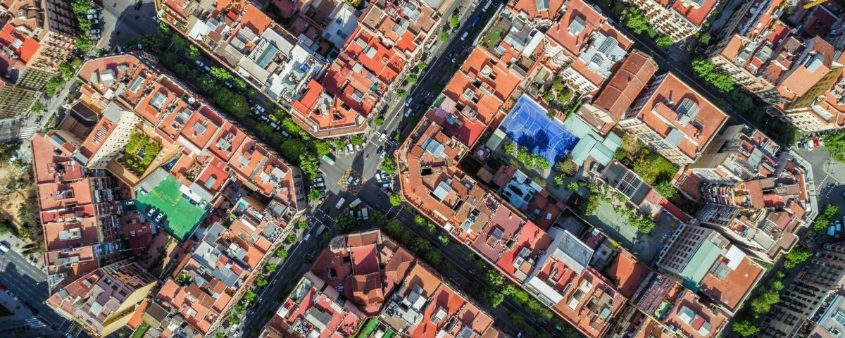 Vista aérea del distrito del Eixample de Barcelona, lugar preferido para afincarse de los británicos / ARCHIVO