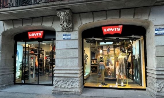 La actual tienda de Levi's en la calle dels Arcs / GOOGLE MAPS 