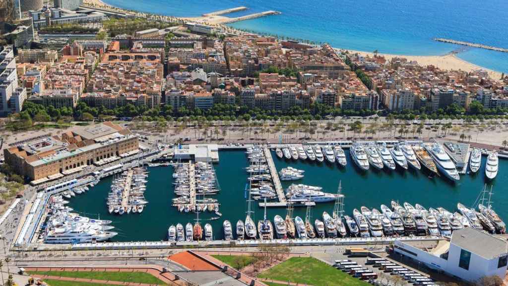 Vista aérea de la Marina Port Vell de Barcelona