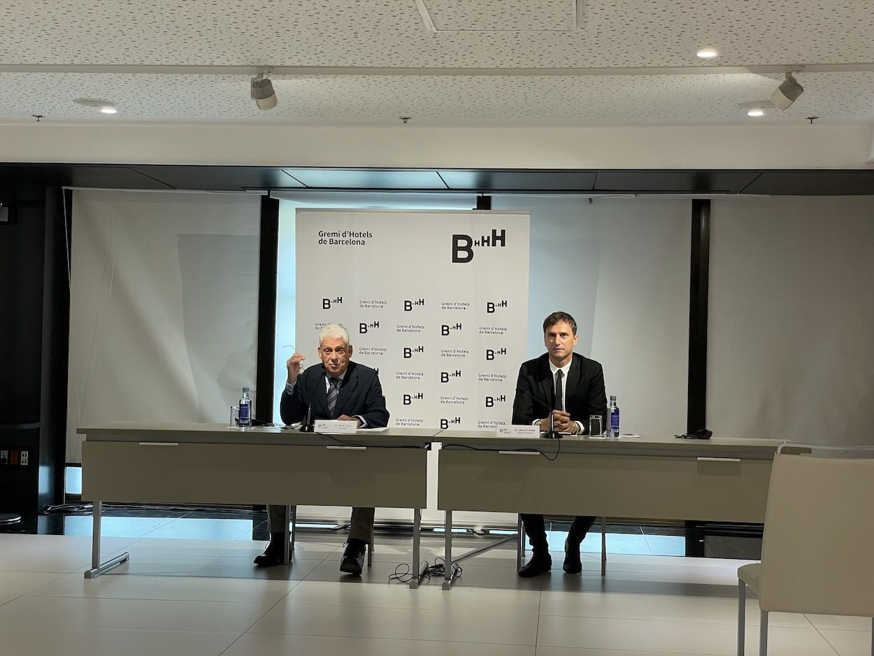 Jordi Clos durante la rueda de prensa sobre el sector turístico del Gremi d'Hotels de Barcelona / V.M.