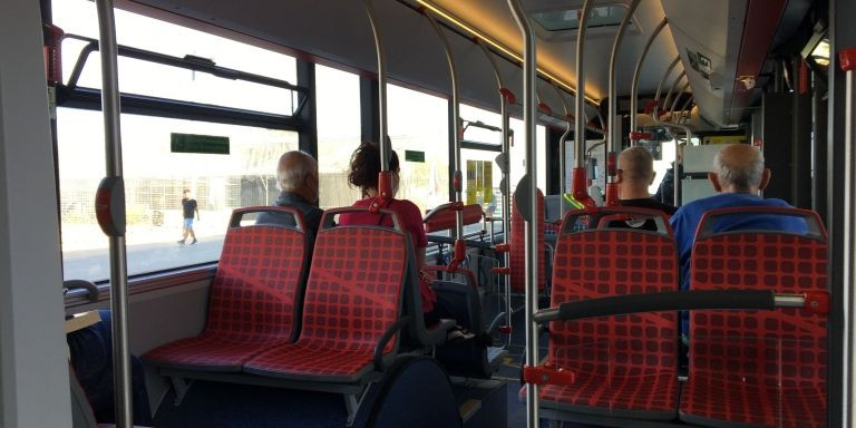 Interior del bus X1 / RP