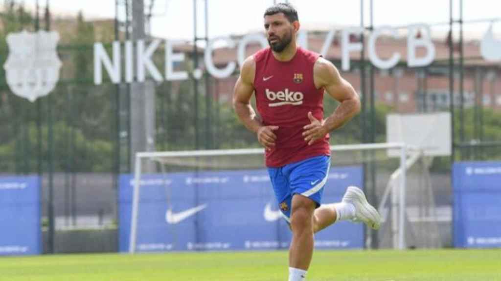 El 'Kun' Agüero en una sesión de entrenamiento del FC Barcelona / RRSS