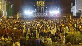 Macrobotellón en plaza Espanya durante las fiestas de la Mercè / EUROPA PRESS