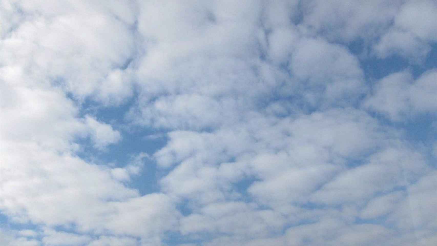 Nubes altas en Barcelona en una imagen de archivo / EUROPA PRESS