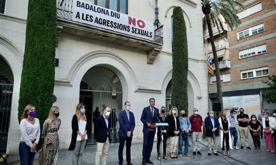 Concentración de repulsa en Badalona por la violación en grupo a una mujer / AYUNTAMIENTO DE BADALONA