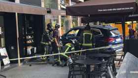 Choque de un BMW en l'Eixample / METRÓPOLI