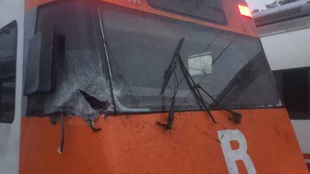 Convoy de Rodalies afectado por el árbol / REDES SOCIALES - @xrubioa