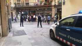 Mossos d'Esquadra en el Raval  / GUILLEM ANDRÉS