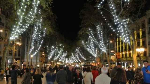 Luces de Navidad en la Rambla / AMICS DE LA RAMBLA