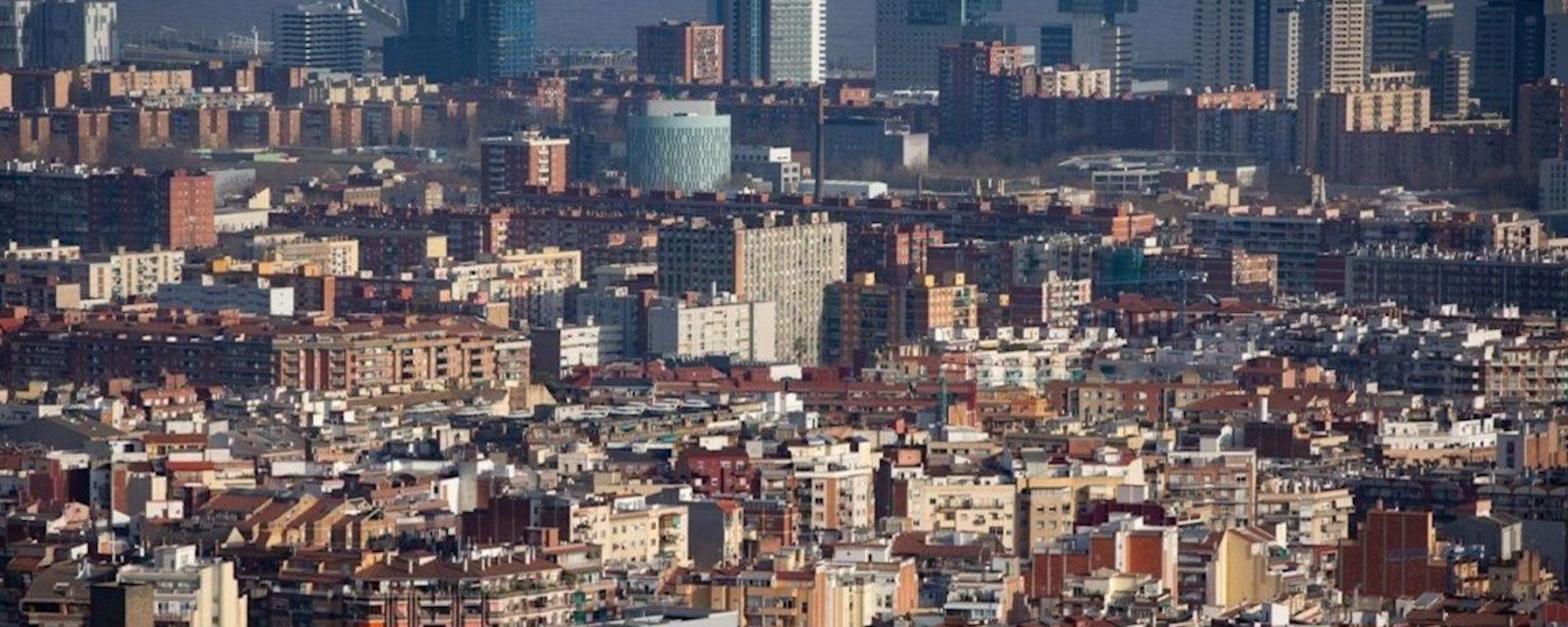 Viviendas en Barcelona, de las que los titulares deben pagar el IBI cada año / EUROPA PRESS