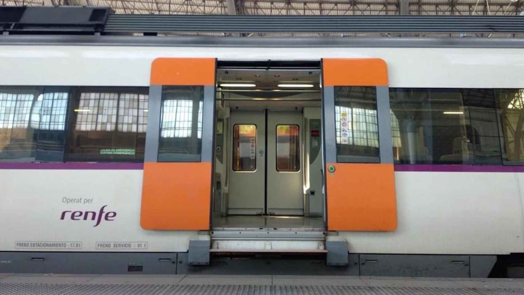 Un tren de Rodalies de Cataluña operado por Renfe / RENFE