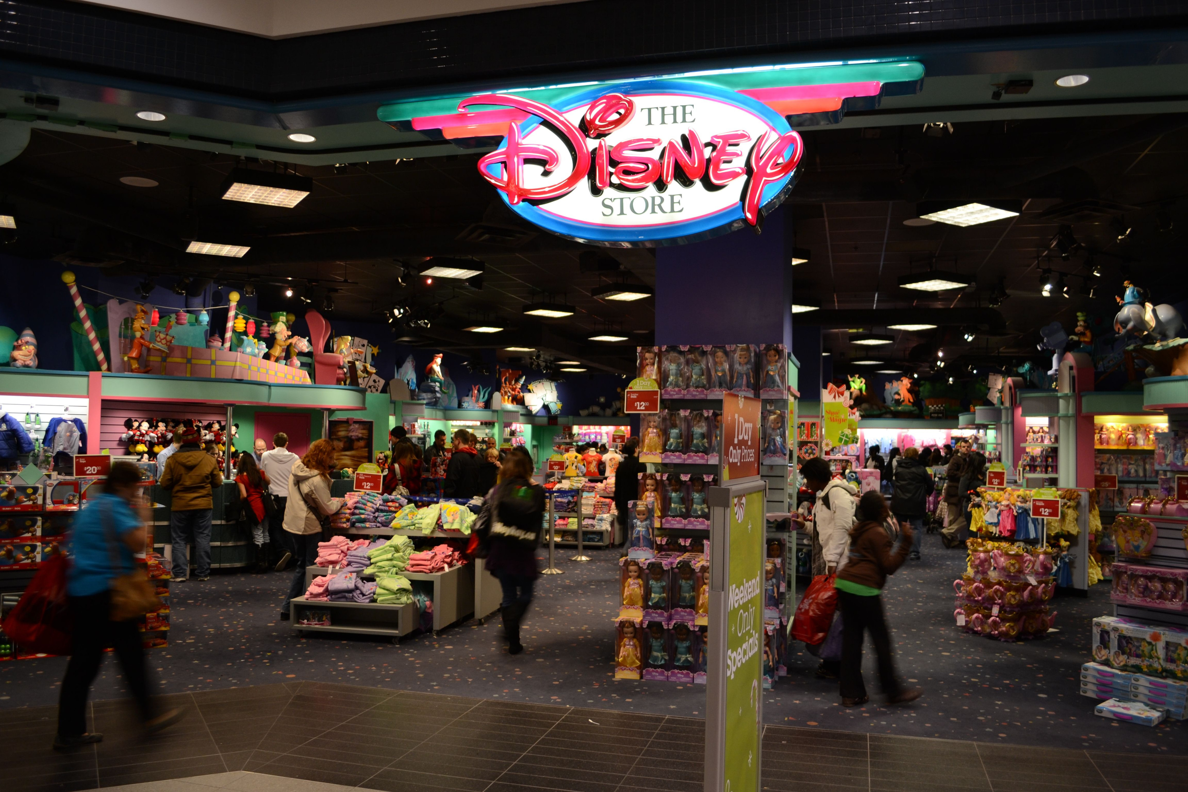 Interior del comercio The Disney Store en una imagen de archivo / THE DISNEY STORE