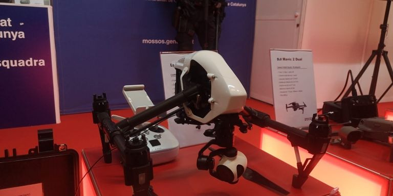 El dron de los Mossos d'Esquadra Inspire expuesto en el Security Forum / METRÓPOLI