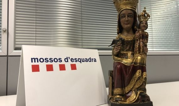 Figura robada en una parroquia de Gràcia / MOSSOS D'ESQUADRA