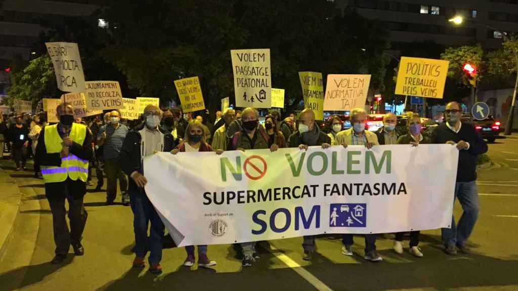 Manifestación en Sant Ramon contra el supermercado fantasma / RP