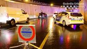 La Guardia Urbana de Barcelona realizando controles de alcoholemia y drogas en la ciudad / TWITTER - @GUBBarcelona