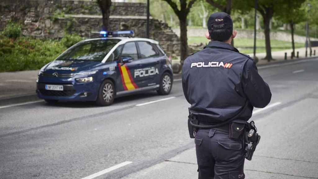 Fotografía de archivo de un agente de la Policía Nacional