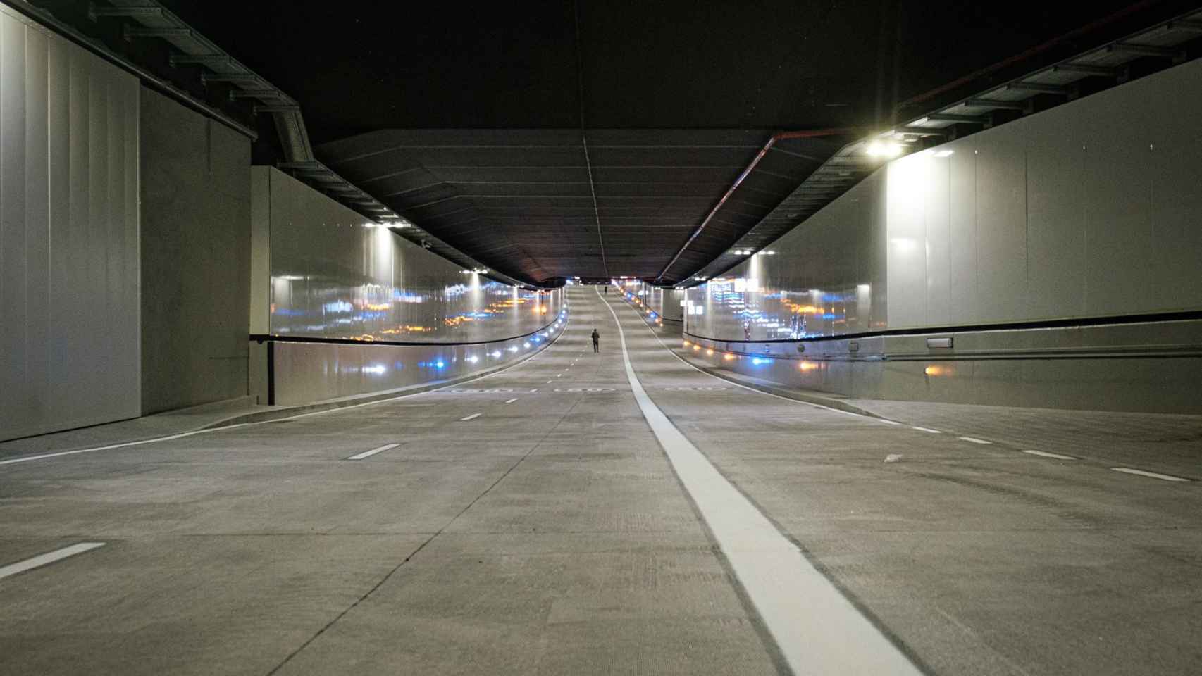 Interior del túnel de Glòries / PABLO MIRANZO