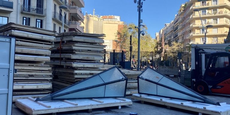 Puntas antes de ser colocadas en la estrella de la torre de María / METRÓPOLI