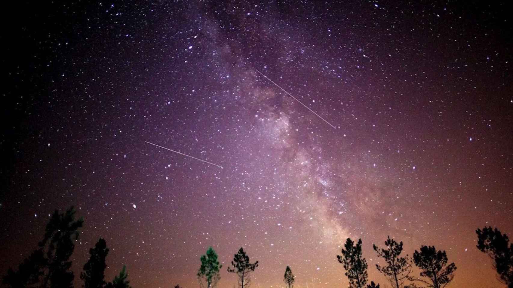 Una lluvia de estrellas en una imagen de archivo