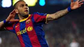 Dani Alves viste la camiseta del Barça cuando todavía brillaba el logo de Unicef en el pecho / REDES