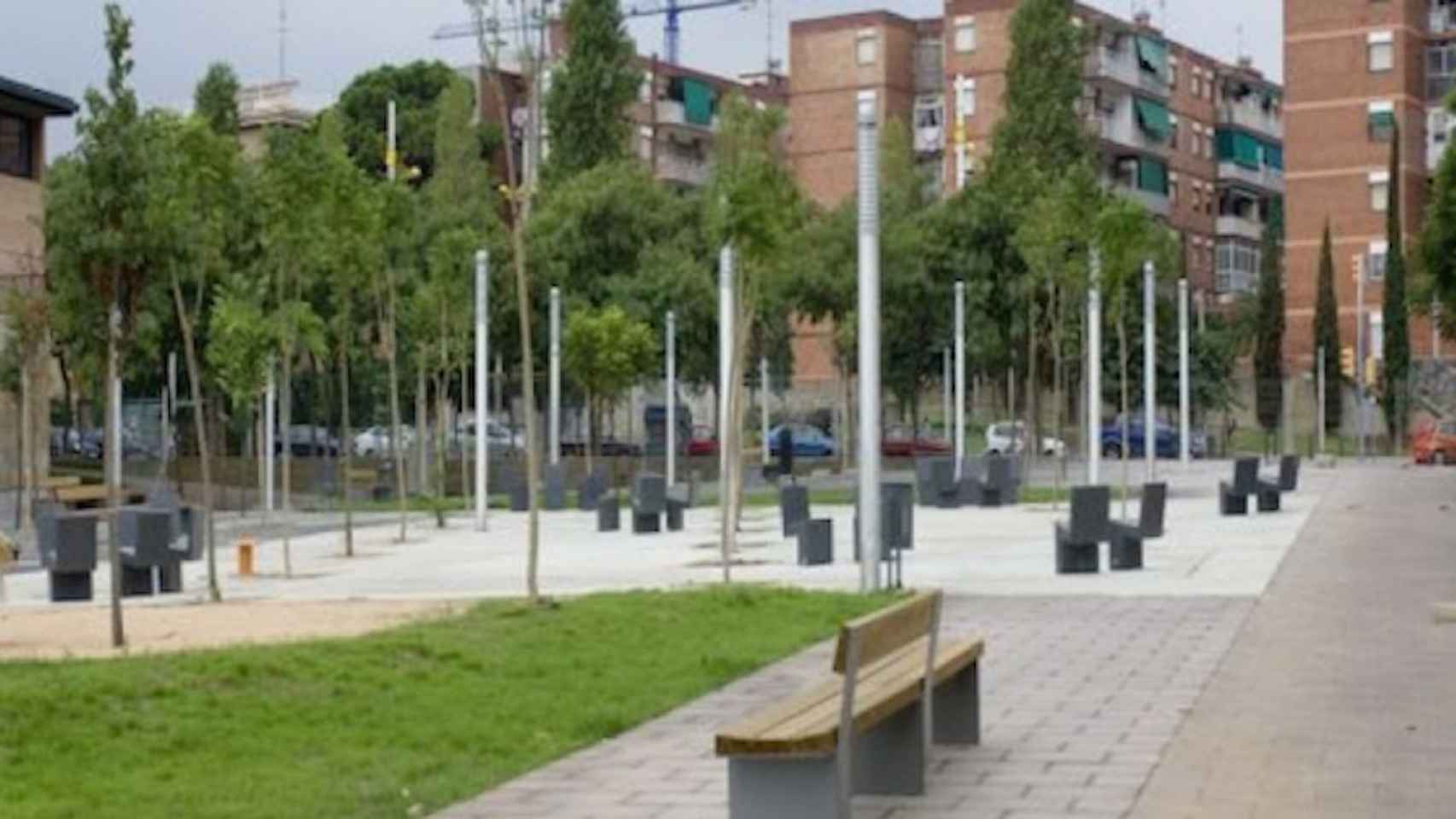 Uno de los parques de Porta, barrio en el que la Guardia Urbana ha detenido a un camello / AJUNTAMENT DE BARCELONA