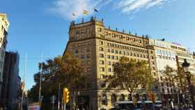 El edificio del Banco de España, en plaza de Catalunya / METRÓPOLI - JORDI SUBIRANA