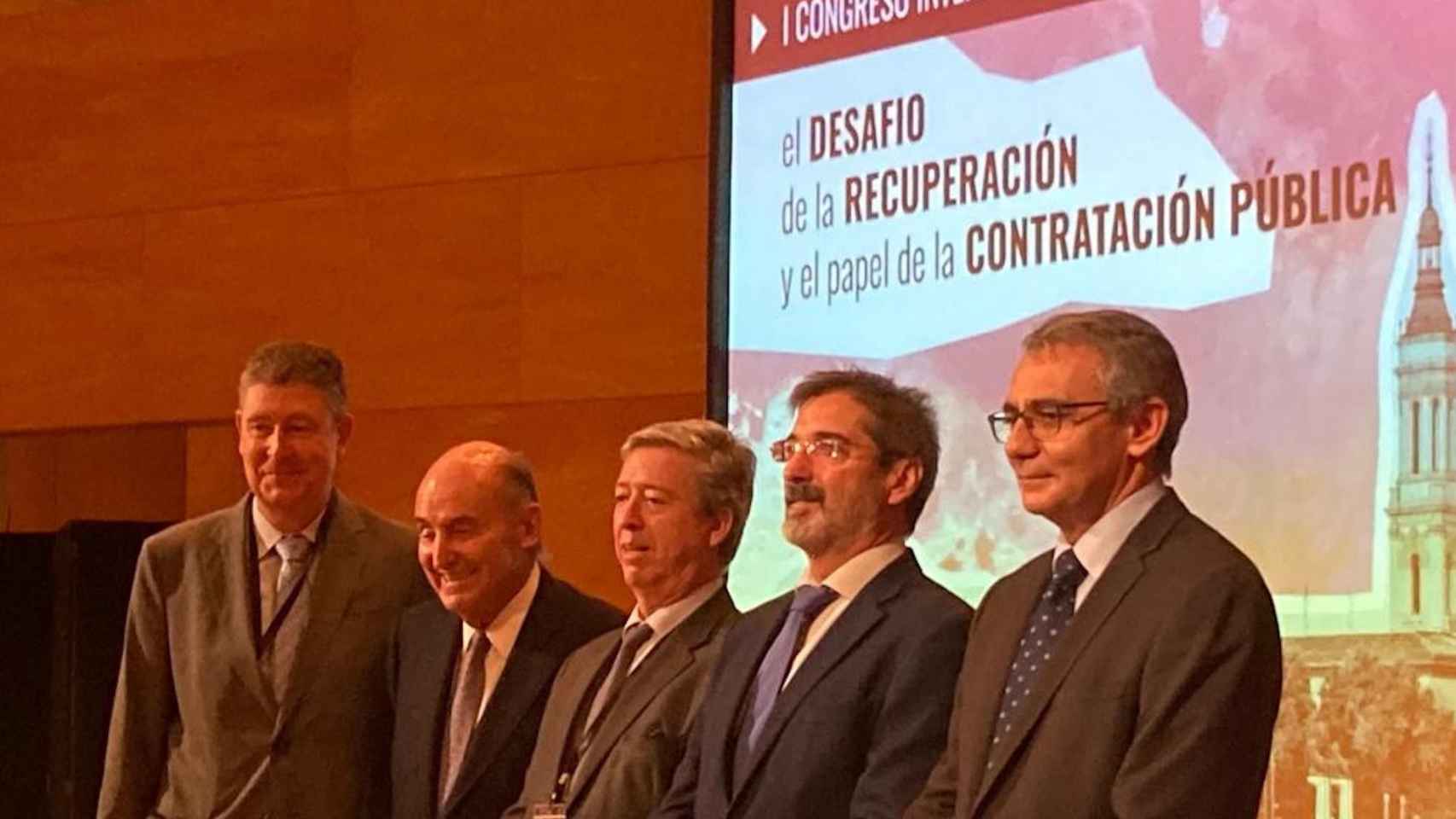 Los ponentes del congreso 'El desafío de la recuperación y el papel de la contratación pública' / CEDIDA