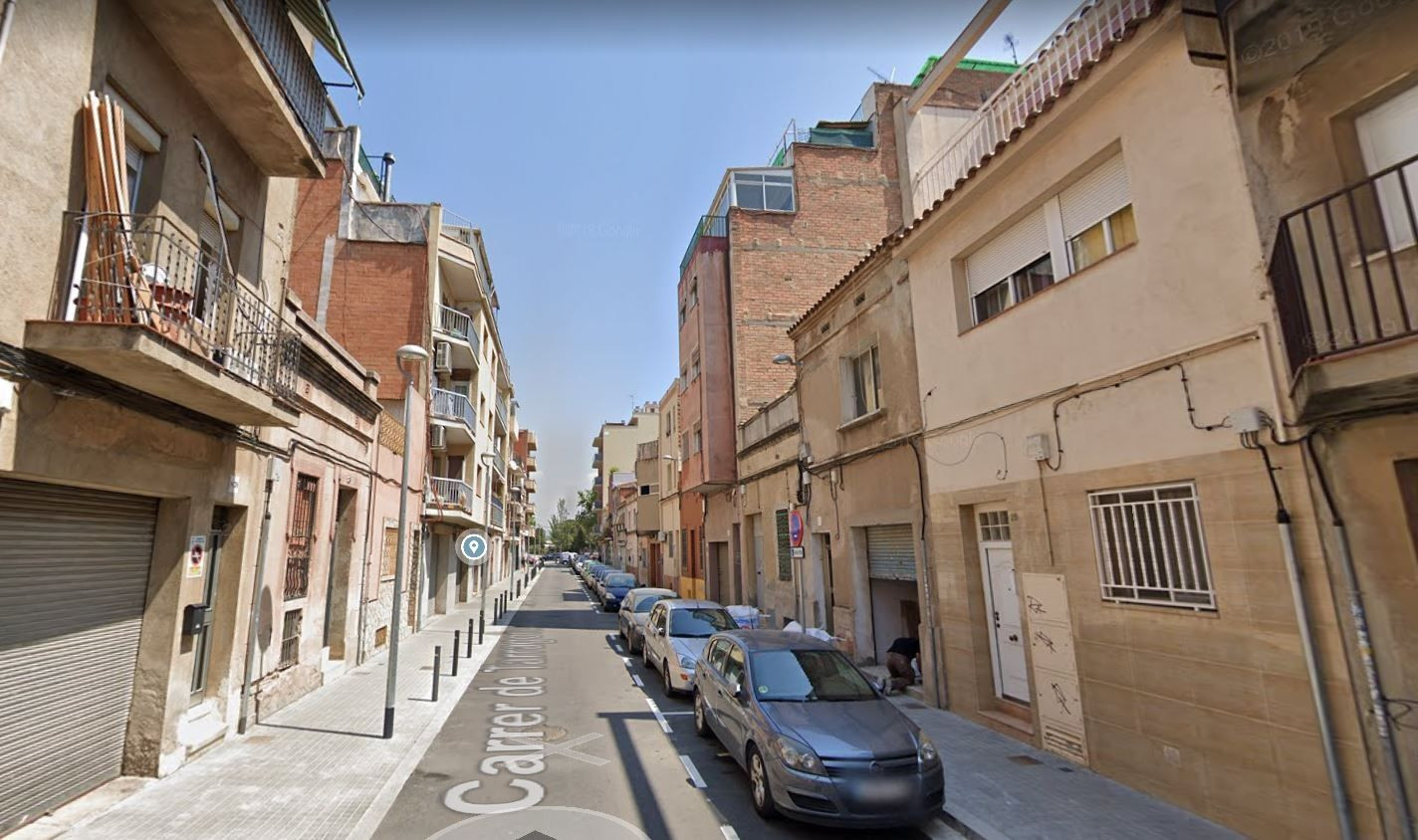 La calle de Tarragona de Sant Adrià donde mataron a Valentín Moreno/ GOOGLE MAPS