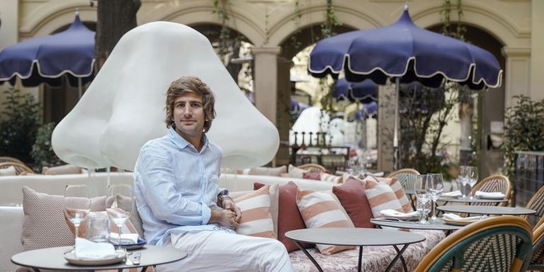 Marco Garí, CEO del Grupo Isabellas, en la terraza del restaurante Gala / CEDIDA