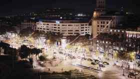 La plaza Catalunya iluminada con las luces de Navidad el año pasado / AYUNTAMIENTO DE BARCELONA