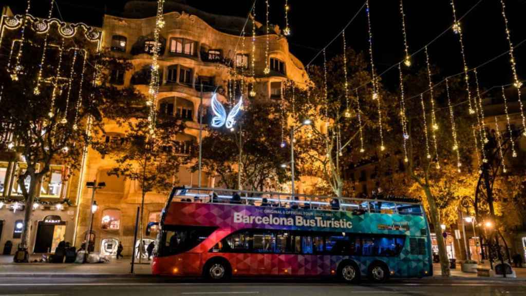 Barcelona Christmas Tour en paseo de Gràcia / TMB