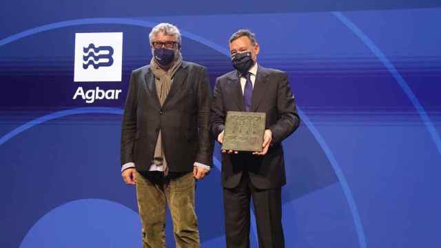 Antonio Balmón, alcalde de Cornellà, y Ángel Simón, presidente de Agbar / MA