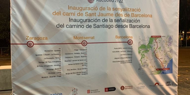 Pancarta donde se detallan los puntos señalizados del Camino en Cataluña y Zaragoza / METRÓPOLI